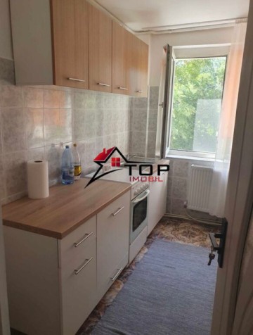 inchiriere-apartament-cu-2-camere-podu-ros-2