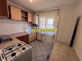 apartament-3-camere-de-inchiriat-etaj-1-alba-iulia-zona-cetate-mobilat-complet-5