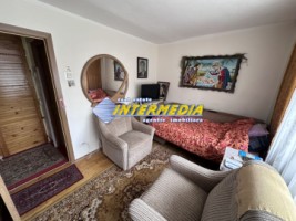 apartament-cu-3-camere-de-vanzare-etaj-1-zona-cetate-13