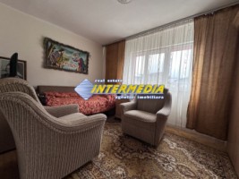 apartament-cu-3-camere-de-vanzare-etaj-1-zona-cetate-3