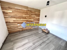 aparment-cu-3-camere-decomandat-de-vanzare-in-cetate-etaj-1-zona-sub-stadion-12