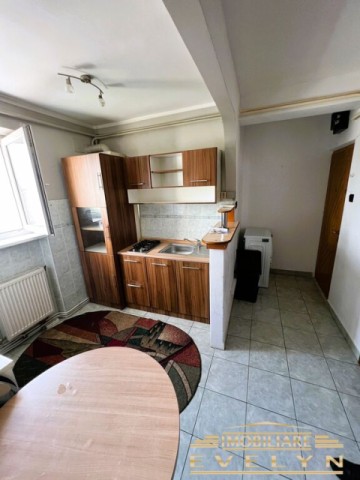 apartament-2-camere-tip-decomandat-zona-scoala-7-pret-45000-euro-negociabil-4