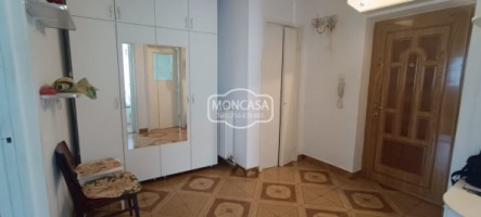 apartament-3-camere-zona-biserica-sf-dumitru-etaj-4-cu-sarpanta-2