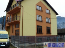 hotel-de-lux-cu-9-camere-in-rucar-central-arges-investitie-ideala-in-industria-turismului