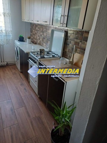 vanzare-apartament-2-camere-decomandat-zona-mall-nou-mobilat-si-utilat-complet