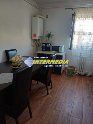 vanzare-apartament-2-camere-decomandat-zona-mall-nou-mobilat-si-utilat-complet-2