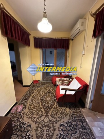 apartament-de-vanzare-3-camere-decomandat-in-cetate-bloc-foste-proprietati-10