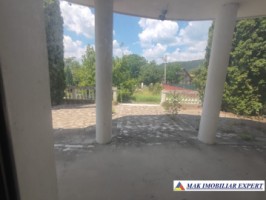 vila-c1-c2-12-camere-teren-4000-mp-de-vanzare-in-campulung-muscel-arges-15