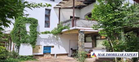 spatiu-com-locuinta-vila-7-camere-in-centru-campulung-arges-16