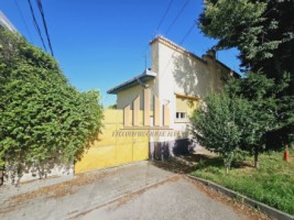 casa-individuala-de-vanzare-lipoveni-centru