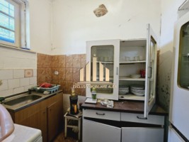 casa-individuala-de-vanzare-lipoveni-centru-3