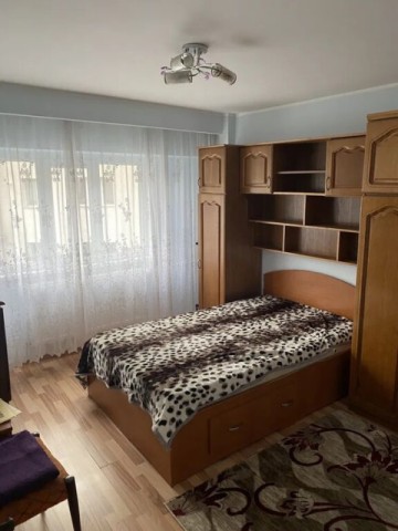 apartament-4-camere-etaj-2-zona-calea-nationala-1