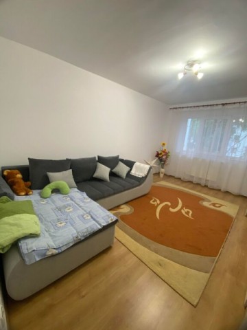 apartament-3-camere-zona-bulevard-64-mp-utili85000-euro-negociabil