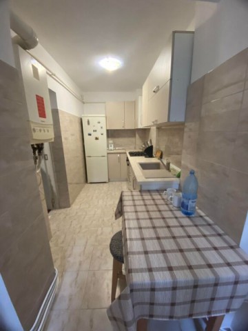 apartament-3-camere-zona-bulevard-64-mp-utili85000-euro-negociabil-3