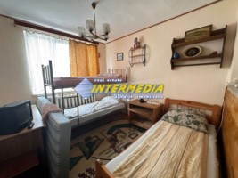 casa-de-inchiriat-cu-6-incaperi-in-alba-iulia-cetate-mobilata-pretabila-pentru-muncitori-2