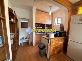 casa-de-inchiriat-cu-6-incaperi-in-alba-iulia-cetate-mobilata-pretabila-pentru-muncitori-3