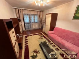 de-inchiriat-apartament-2-camere-etaj-2-zona-calea-nationala-scoala-nr11-pret-300-euro