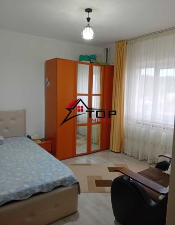 apartament-2-camere-decomandat-etaj-intermediar-zona-frumoasa-4