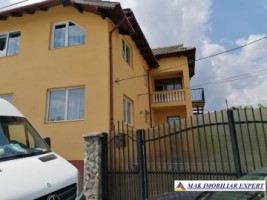 vila-8-camere-cu-teren-266-mp-de-vanzare-in-centru-campulung-muscel-arges-2