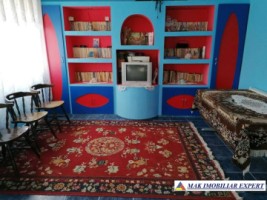 vila-8-camere-cu-teren-266-mp-de-vanzare-in-centru-campulung-muscel-arges-4