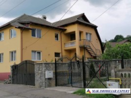 vila-8-camere-cu-teren-266-mp-de-vanzare-in-centru-campulung-muscel-arges-1