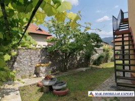 vila-8-camere-cu-teren-266-mp-de-vanzare-in-centru-campulung-muscel-arges-24