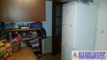 vila-8-camere-cu-teren-272-mp-de-vanzare-in-centru-campulung-muscel-arges-oportunitate-9