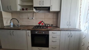 apartament-3-camere-decomandat-podu-ros-piata-nicolina-4