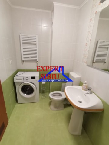 inchiriez-apartament-3-camererecent-renovatzona-supeco-5