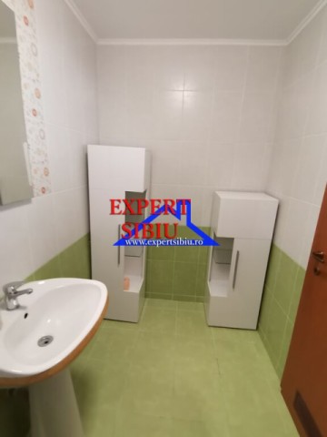 inchiriez-apartament-3-camererecent-renovatzona-supeco-6