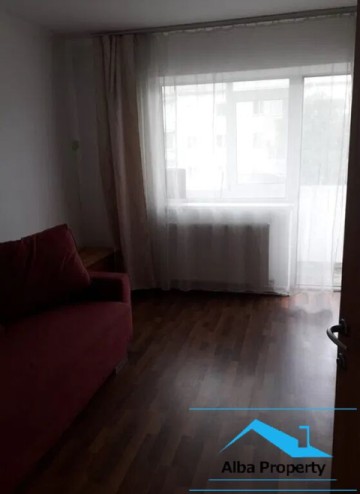 apartament-2-camere-decomandat-zona-cetate-2