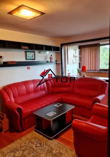 apartament-2-camere-decomandat-podu-ros-sens-giratoriu