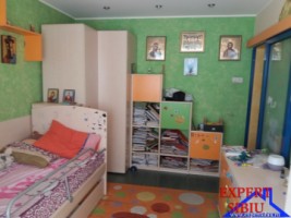 inchiriez-apartament-3-camere-renovatzona-calea-poplacii-5