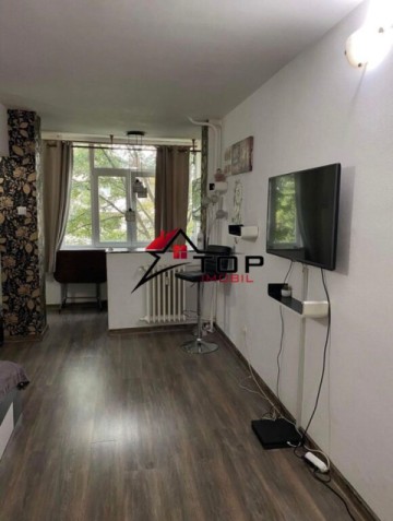 inchiriere-apartament-cu-1-camera-podu-ros-vis-a-vis-de-palas-campus-3