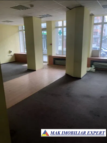 spatiu-comercial-137-mp-campulung-3