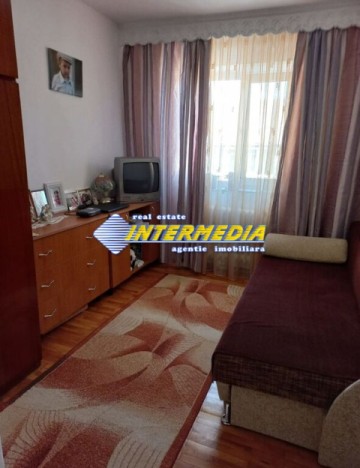 apartament-3-camere-de-vanzare-in-alba-iulia-cetate-zona-piata-4