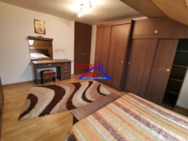 vand-apartament-4-camere-decomandatrenovat-zona-calea-poplacii-6