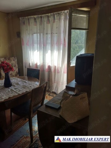 vandut-apartament-2-camere-cf-1-et-24-centru-campulung-muscel-arges-2