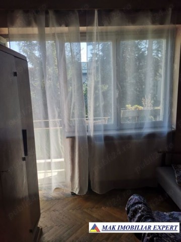 vandut-apartament-2-camere-cf-1-et-24-centru-campulung-muscel-arges-4