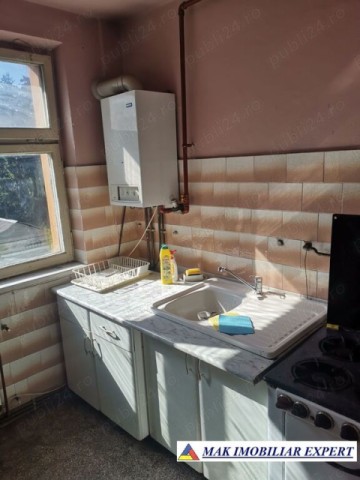 vandut-apartament-2-camere-cf-1-et-24-centru-campulung-muscel-arges-7