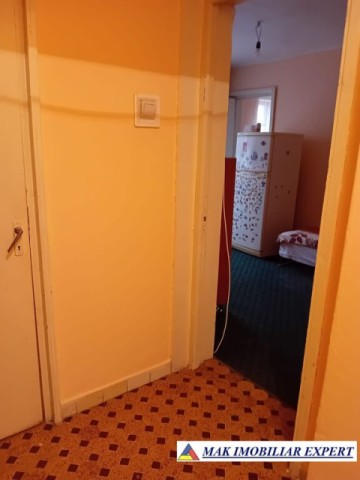 vandut-apartament-2-camere-cf-3-et-24-campulung-9