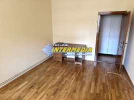 apartament-cu-3-camere-decomandat-de-inchiriat-alba-iulia-zona-cetate-7