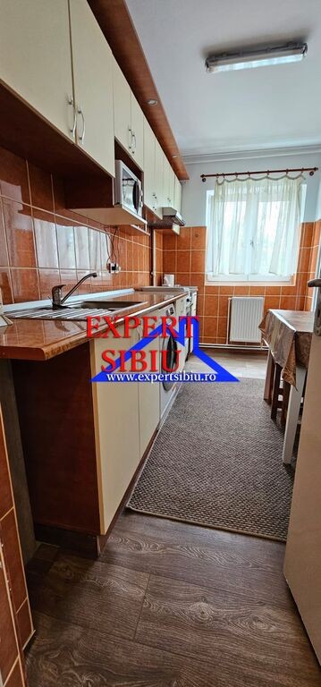 inchiriez-apartament-2-camere-decomandatrecent-renovatzona-strand-4