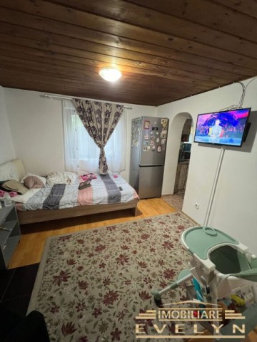 de-vanzare-casa-cu-4-camere-zona-imparat-traian-pret-78000-euro-negociabil-4