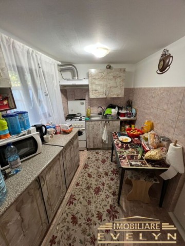 de-vanzare-casa-cu-4-camere-zona-imparat-traian-pret-78000-euro-negociabil-6