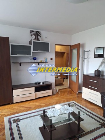 apartament-2-camere-de-inchiriat-in-alba-iulia-zona-cetate-m-uri-vedere-parc-1