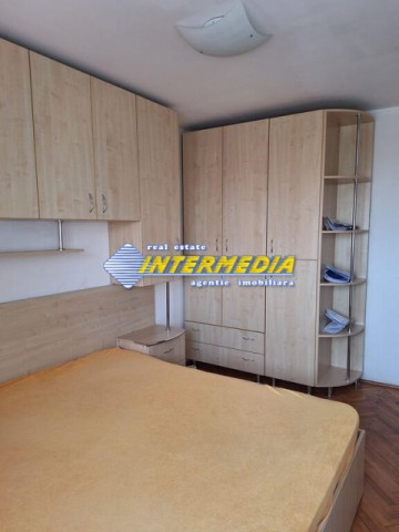 apartament-2-camere-de-inchiriat-in-alba-iulia-zona-cetate-m-uri-vedere-parc-3