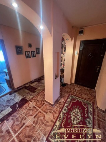 apartament-4-camere-etaj-3-zona-tudor-vladimirescu-biserica-duminica-mare-pret-75000-euro-4