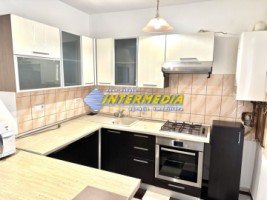 inchiriere-apartament-3-camere-2-bai-2-balcoane-etaj-1-bloc-nou-centru-alba-iulia-mobilat-si-utilat-complet-2