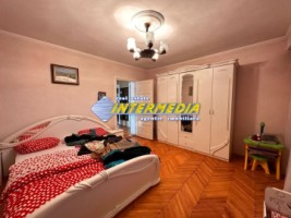 casa-de-vanzare-dpem-cu-350-mp-teren-cu-toate-utilitatile-drum-asfaltat-alba-iulia-8